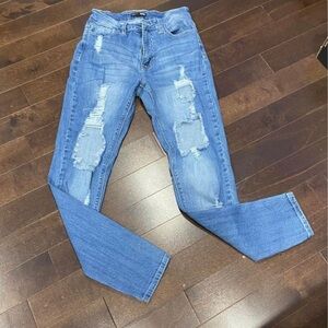 Ripped Skinny jeans NWOT
